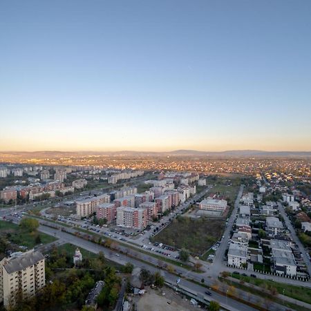 Sunrise Sky Lux Apartment, 33Rd Floor, Pool And Fitness Included Skopje Exterior foto