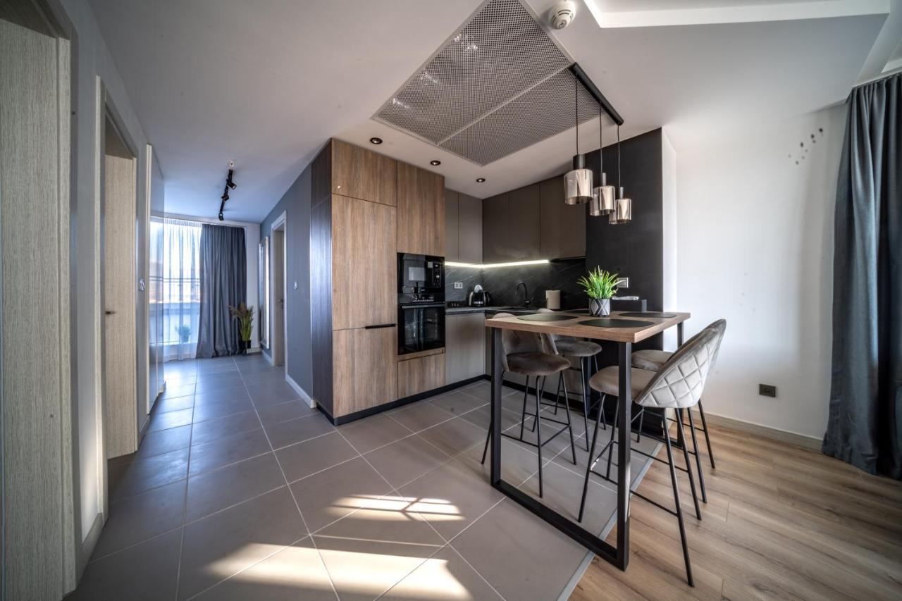 Sunrise Sky Lux Apartment, 33Rd Floor, Pool And Fitness Included Skopje Exterior foto