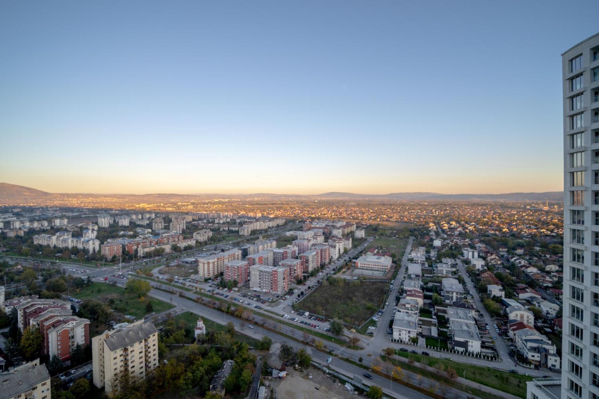 Sunrise Sky Lux Apartment, 33Rd Floor, Pool And Fitness Included Skopje Exterior foto